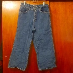 Levi's cropped wide leg jean